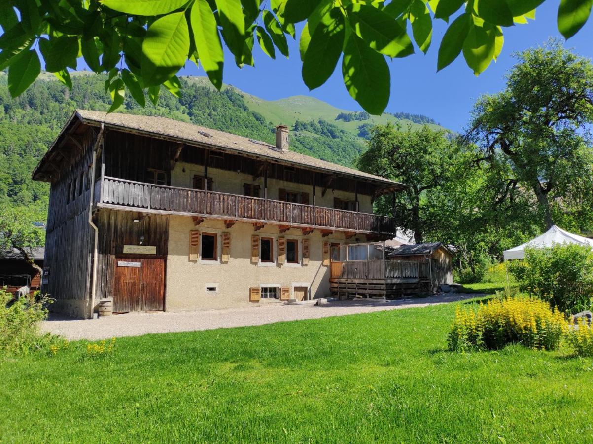 Appartement Dans Chalet 5 Chambres 130 M2 Centre Village มงทริองด์ ภายนอก รูปภาพ