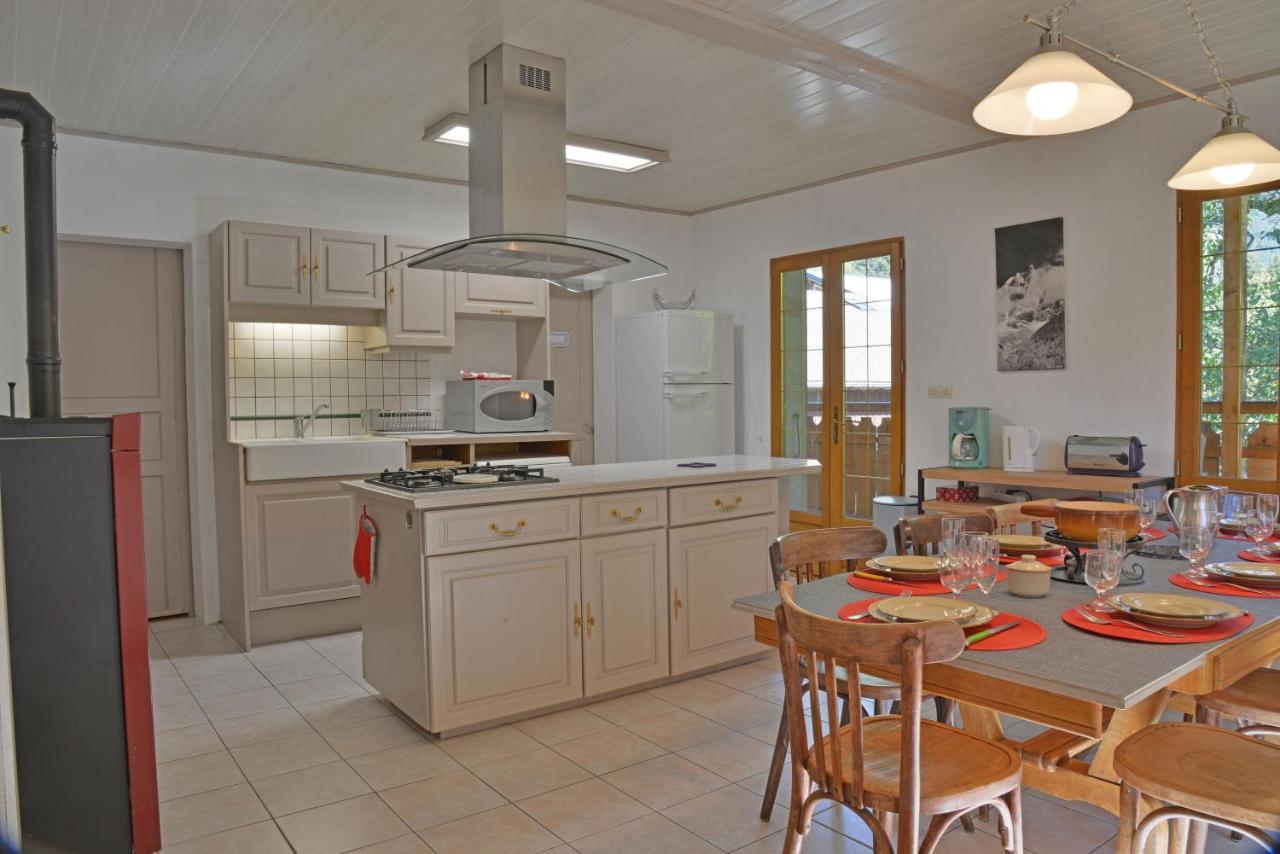 Appartement Dans Chalet 5 Chambres 130 M2 Centre Village มงทริองด์ ภายนอก รูปภาพ